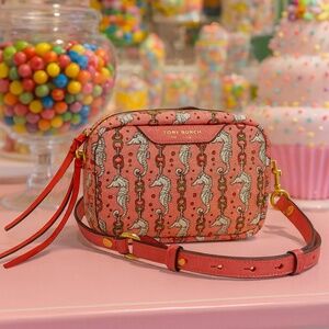 NEW Tory Burch Perry Seahorse Printed Leather Mini Camera Bag/Crossbody Bag